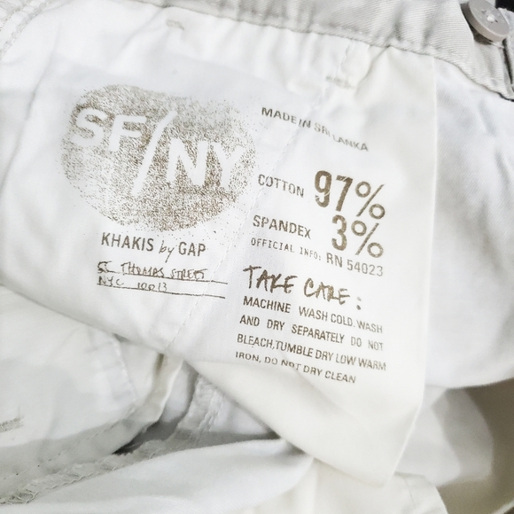 Khakis by Gap 97%Cotton 3% Spandex Pants Size Small - Picture 3 of 6